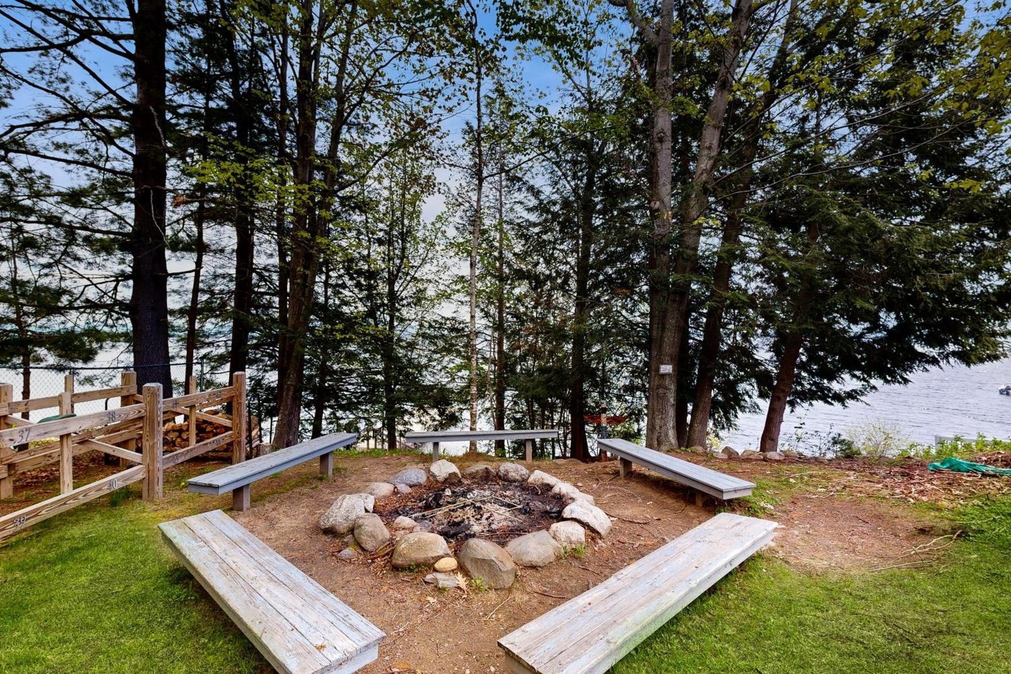 Samoset Condo On Lake Winnipesaukee Gilford Cameră foto
